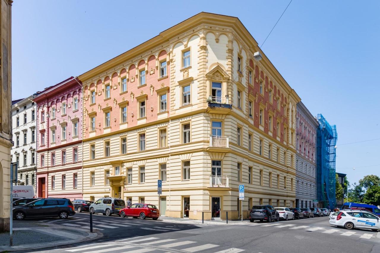 Apartments With The Lions Прага Екстериор снимка