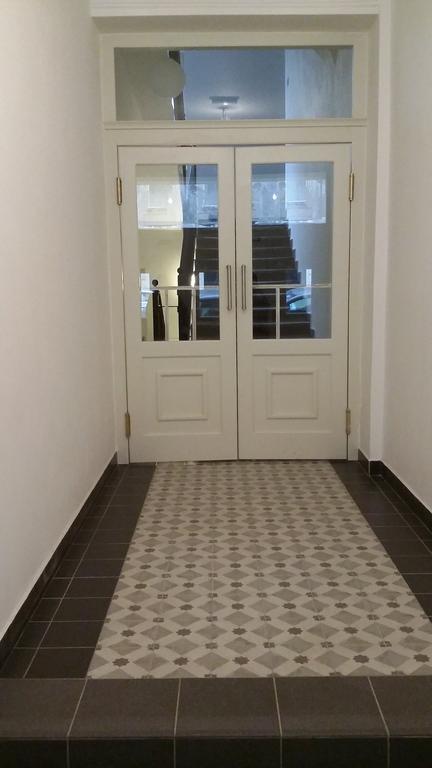 Apartments With The Lions Прага Екстериор снимка